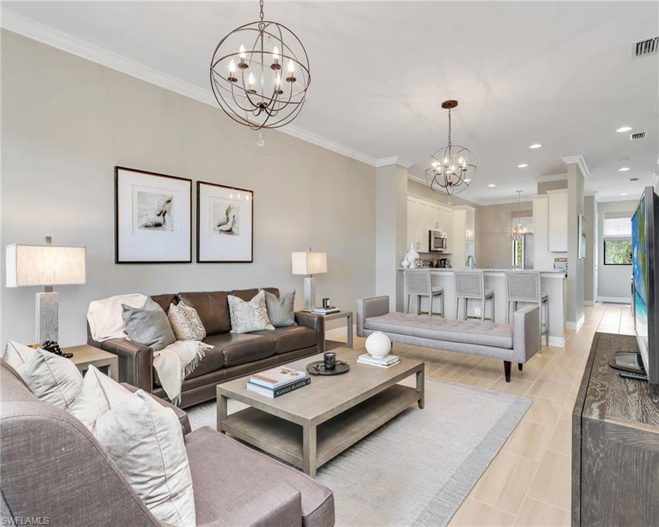 15114 Palmer Lake CIR # 201, NAPLES FL 34109