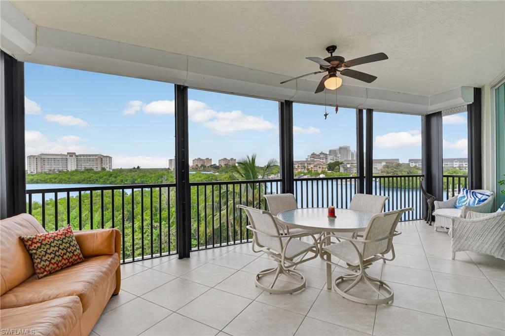 420 Cove Tower DR # 401, NAPLES FL 34110