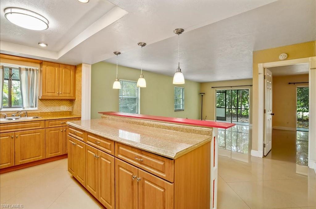 4300 Gulfstream DR # 1B, NAPLES FL 34112