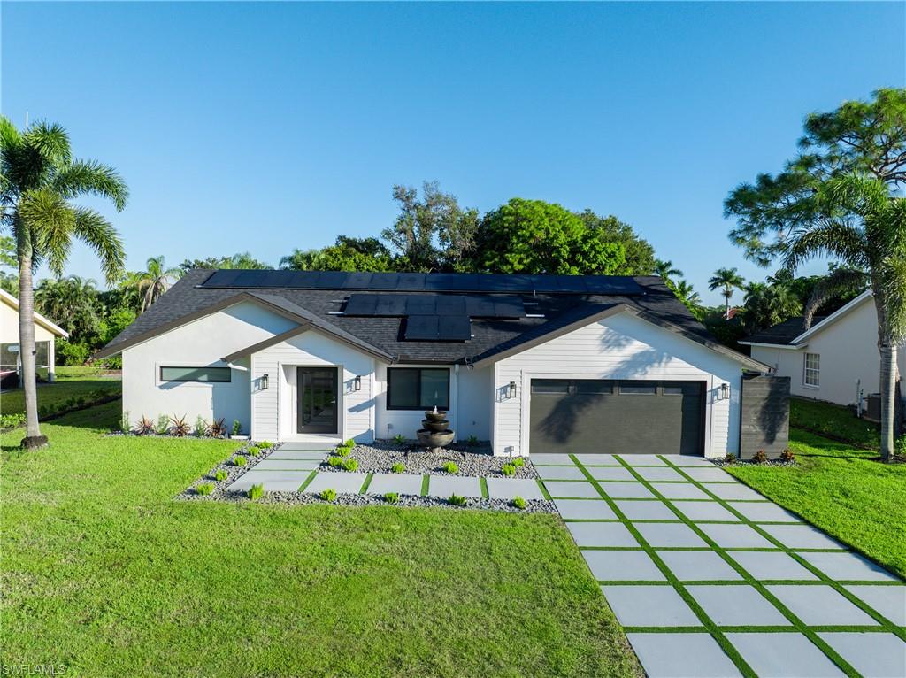 5105 Berkeley DR, NAPLES FL 34112