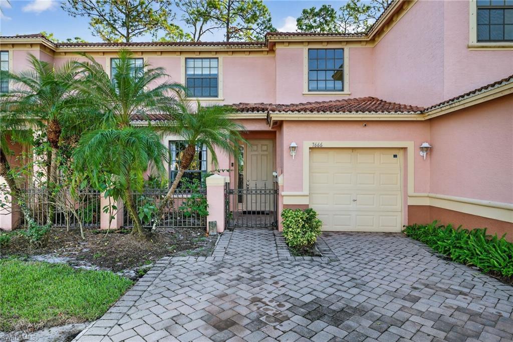 7666 Bristol CIR, NAPLES FL 34120