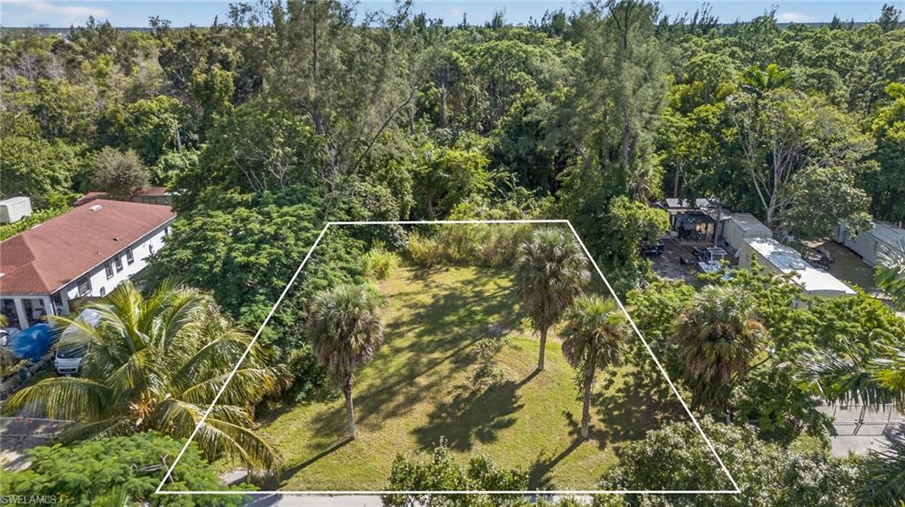 2650 Holly AVE, NAPLES FL 34112