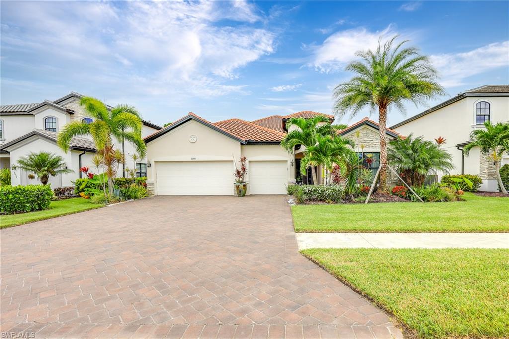 2098 Antigua LN, NAPLES FL 34120