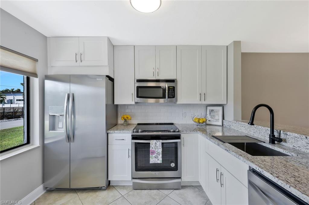 1211 Rosemary CT # C104, NAPLES FL 34103