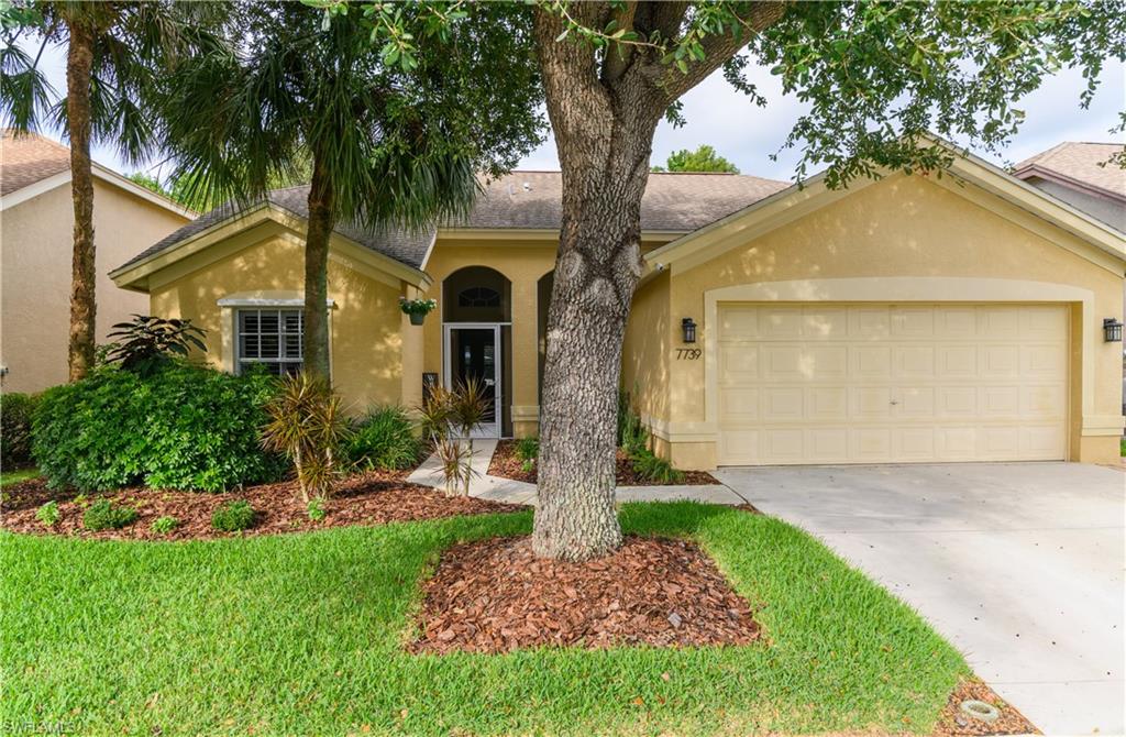7739 Citrus Hill LN, NAPLES FL 34109