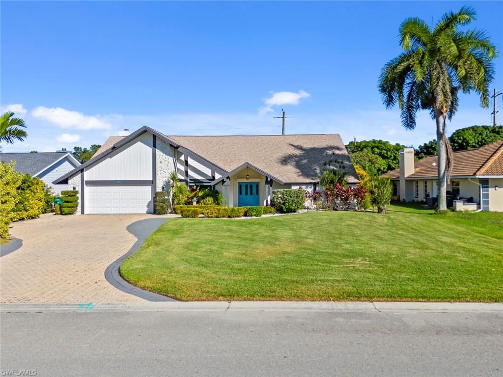 2529 Kings Lake BLVD, NAPLES FL 34112