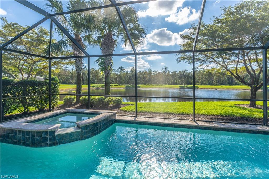 7355 Mockingbird CT, NAPLES FL 34114