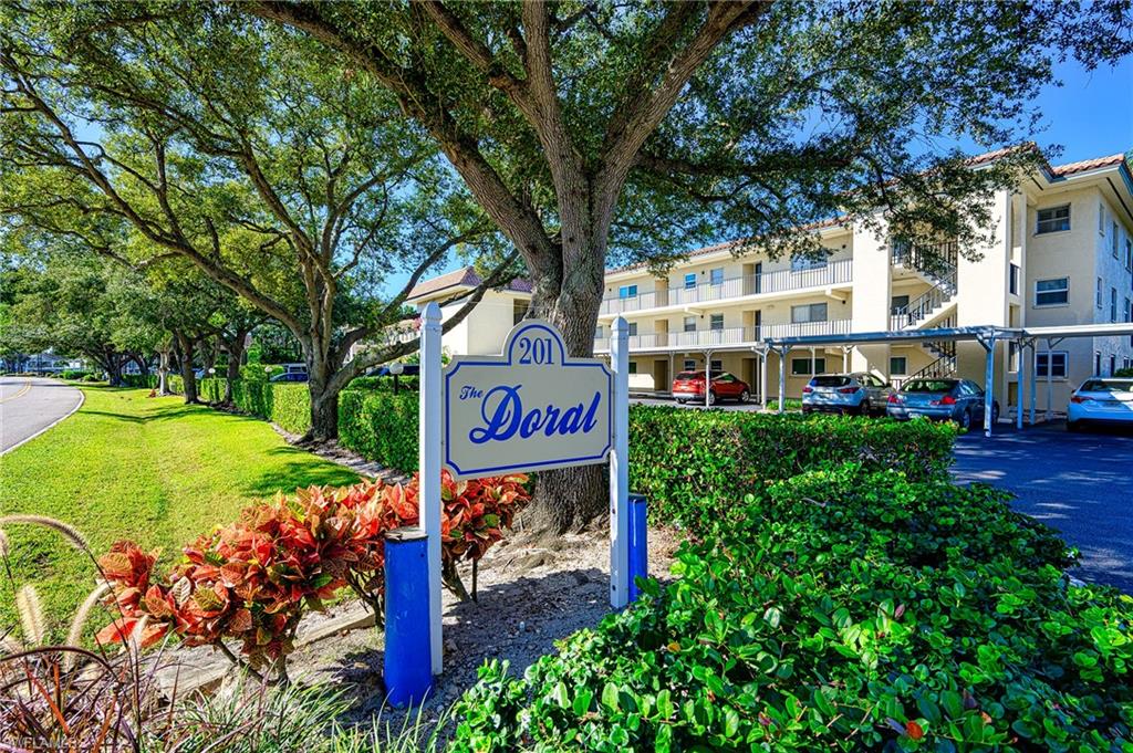 201 Quail Forest BLVD # 103, NAPLES FL 34105