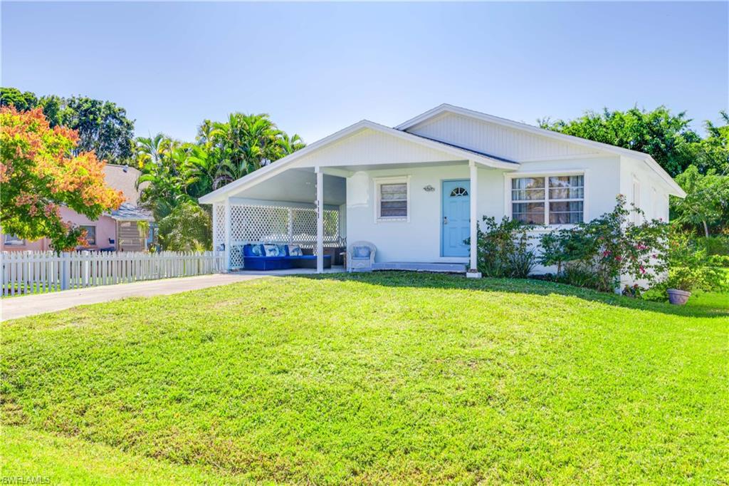 111 7th ST, NAPLES FL 34113