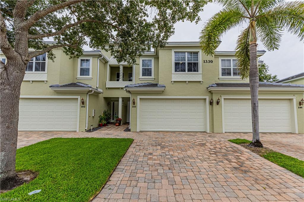 1330 Mariposa CIR # 103, NAPLES FL 34105