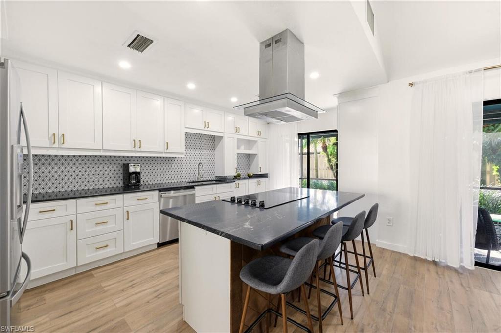 772 Reef Point CIR, NAPLES FL 34108