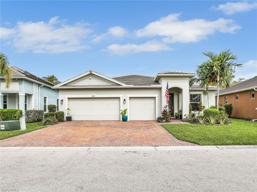 3853 Helmsman DR, NAPLES FL 34120