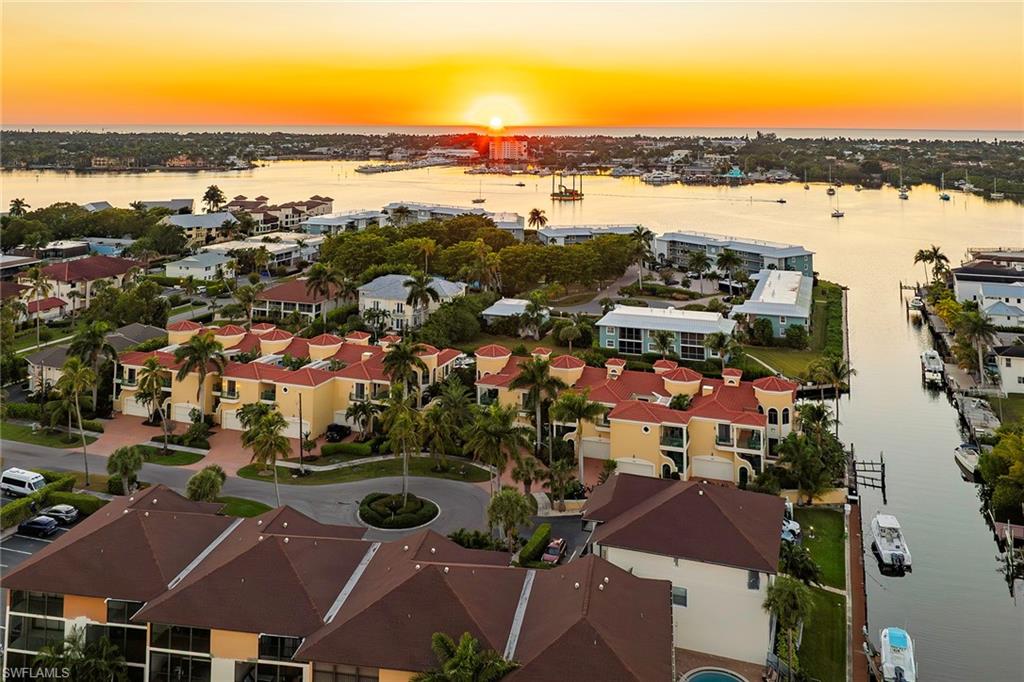 1160 Clam CT # 3, NAPLES FL 34102