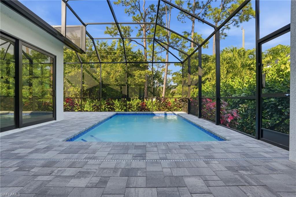 2727 Van Buren AVE, NAPLES FL 34112