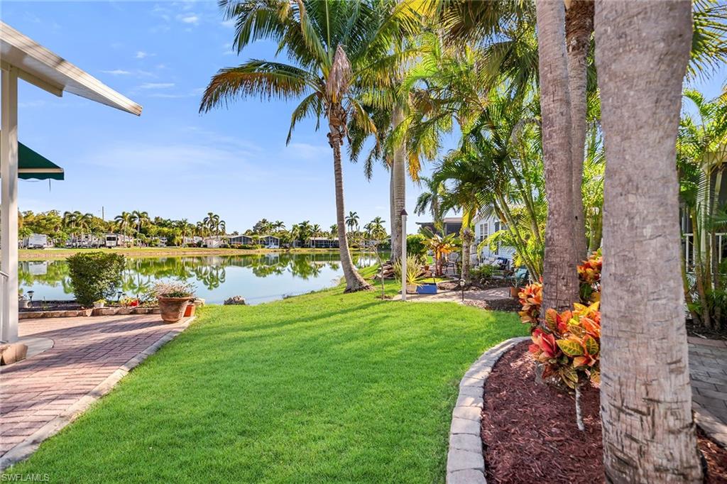 1113 Diamond Lake CIR, NAPLES FL 34114