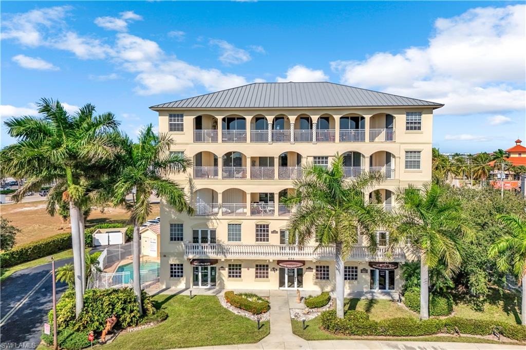 886 Park AVE # 301, MARCO ISLAND FL 34145