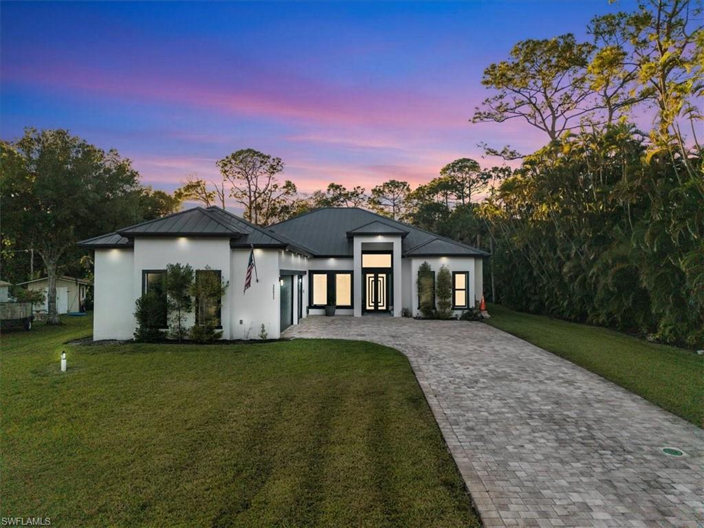 28033 Oak LN, BONITA SPRINGS FL 34135