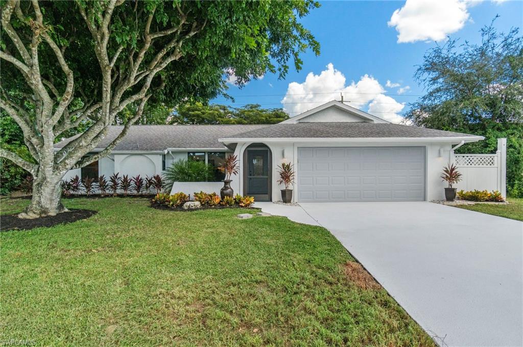 2481 Kings Lake BLVD, NAPLES FL 34112