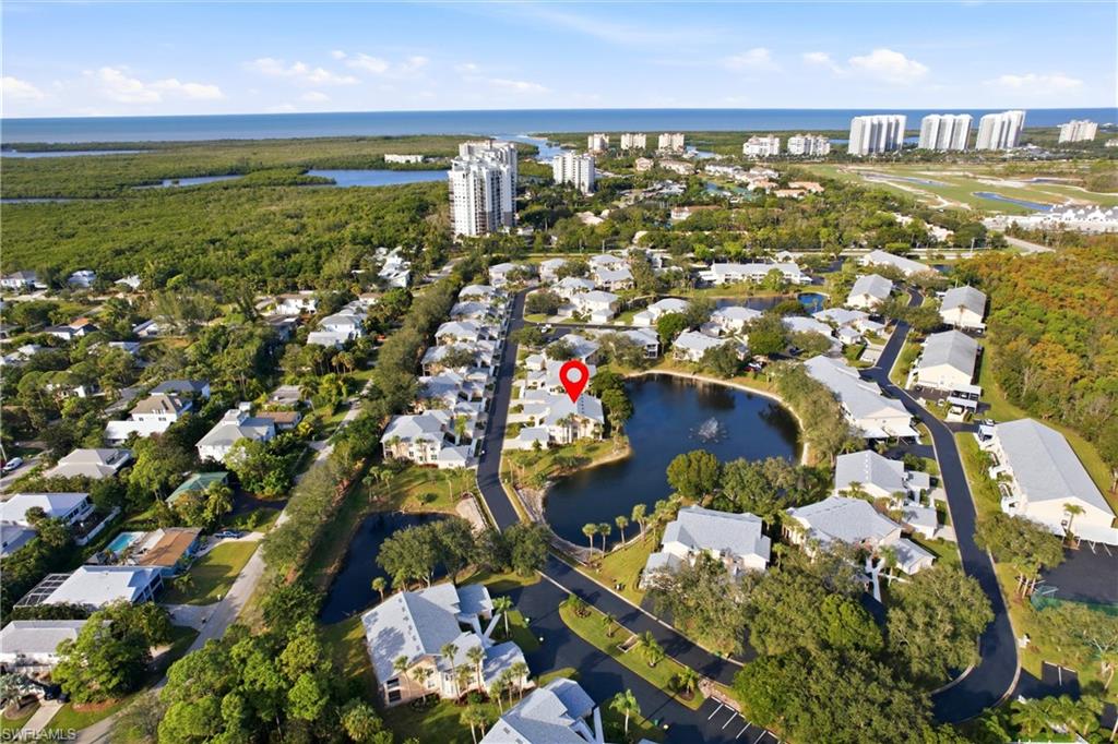 688 Wiggins Lake DR # 201, NAPLES FL 34110