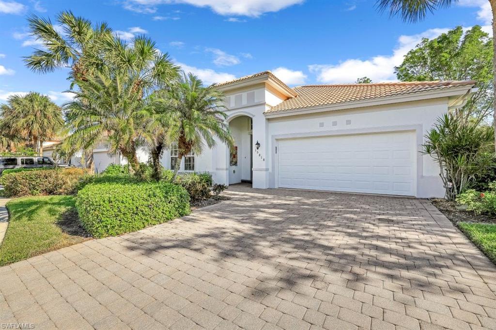 15818 Delaplata LN, NAPLES FL 34110
