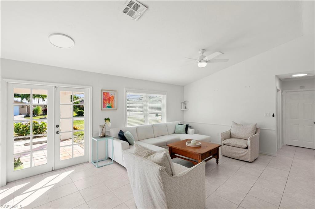 4523 Robin AVE, NAPLES FL 34104