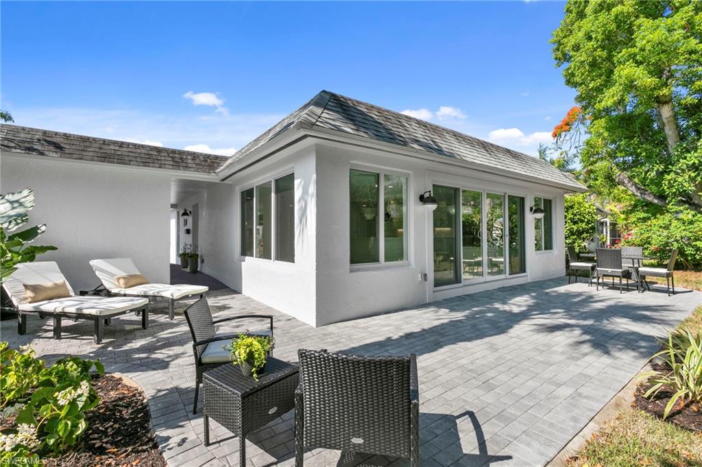 17 Knights Bridge RD, NAPLES FL 34112