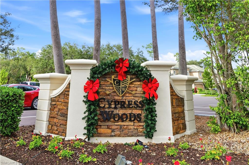 2910 Cypress Trace CIR # 102, NAPLES FL 34119