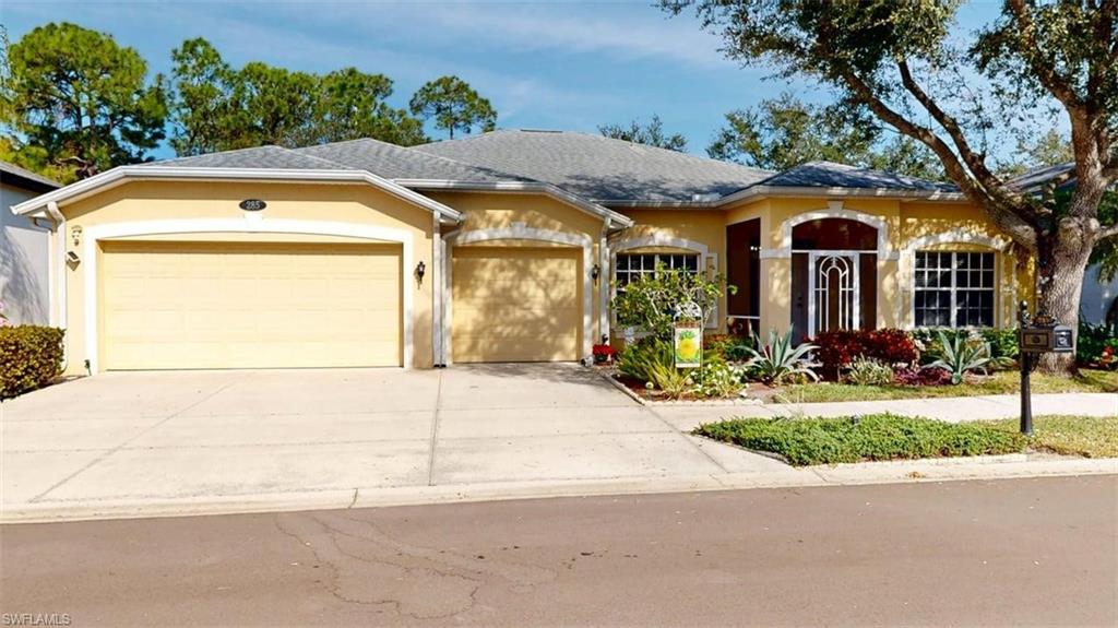 285 Spider Lily LN, NAPLES FL 34119