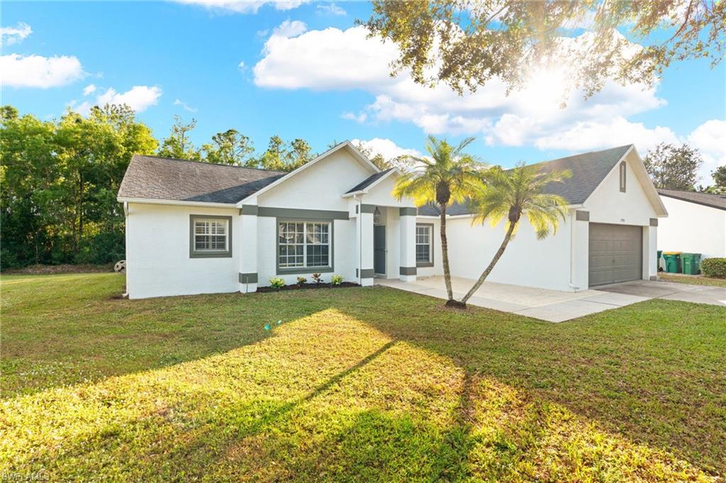 7780 Scarlet CT, NAPLES FL 34104