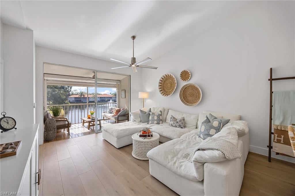 2450 Old Groves RD # 201, NAPLES FL 34109