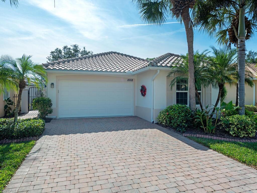 8908 Cascades Isle BLVD, ESTERO FL 33928