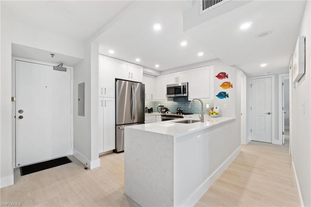 380 Seaview CT # 1209, MARCO ISLAND FL 34145