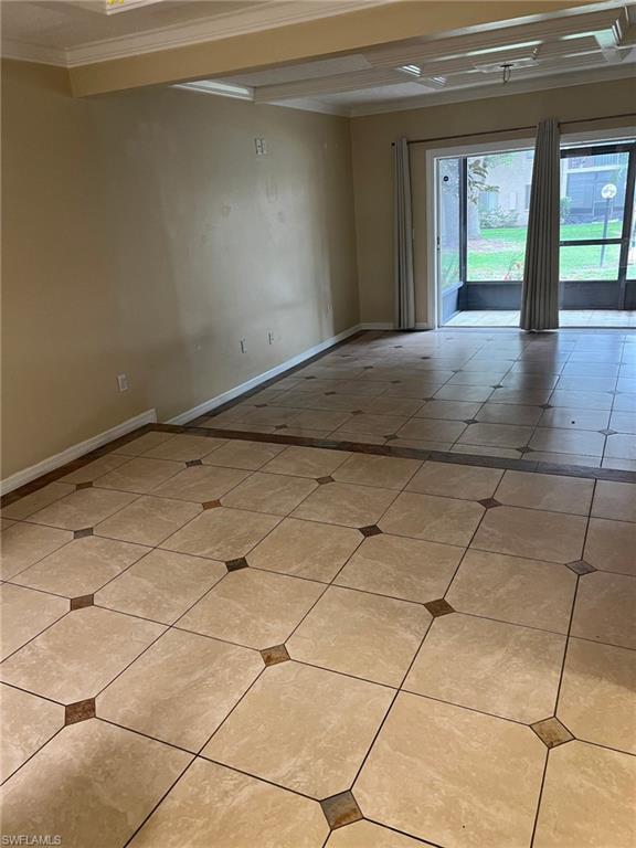 7509 PITCH PINE CIR S # 121, TAMPA FL 33617