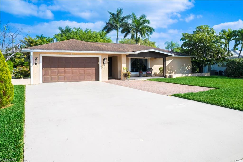 233 Baltusrol DR, NAPLES FL 34113