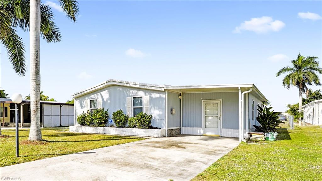 111 Grassy Key LN, NAPLES FL 34114