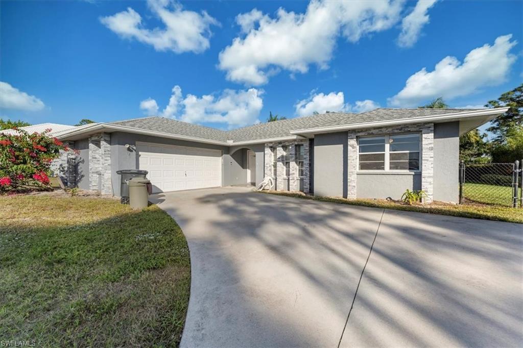 28405 Mango DR, BONITA SPRINGS FL 34134