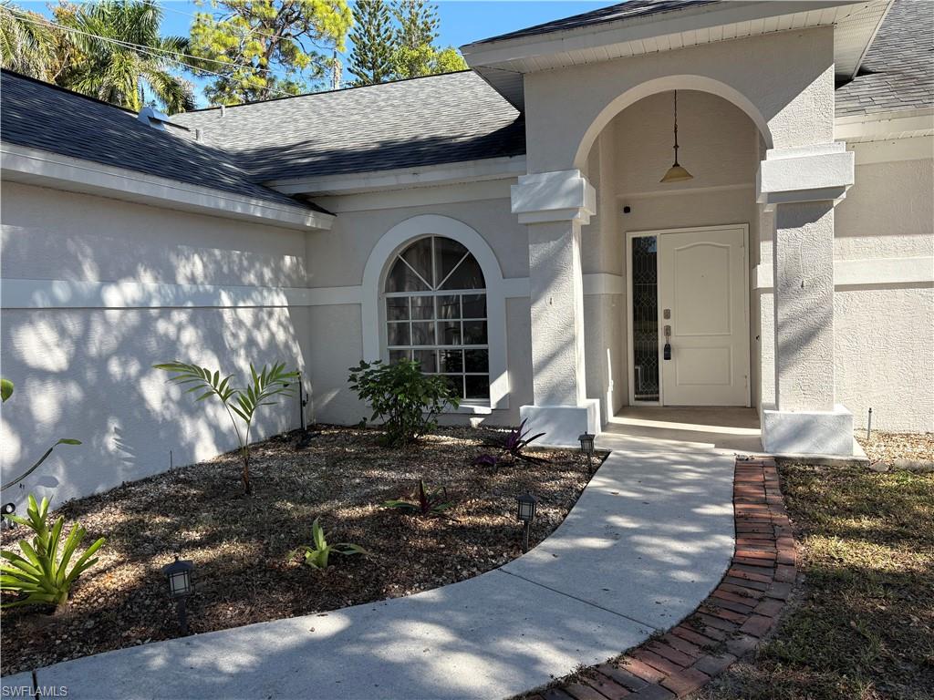 804 Bluebird ST, NAPLES FL 34104