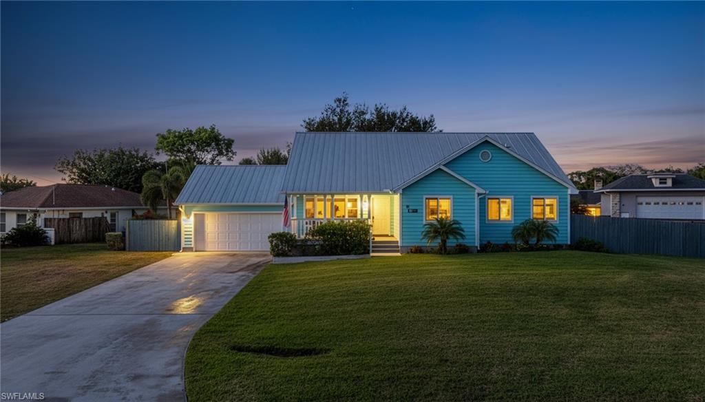 20520 Pine Tree LN, ESTERO FL 33928