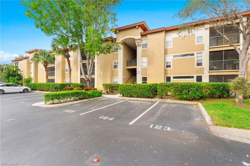 8950 Colonnades CT E # 815, BONITA SPRINGS FL 34135