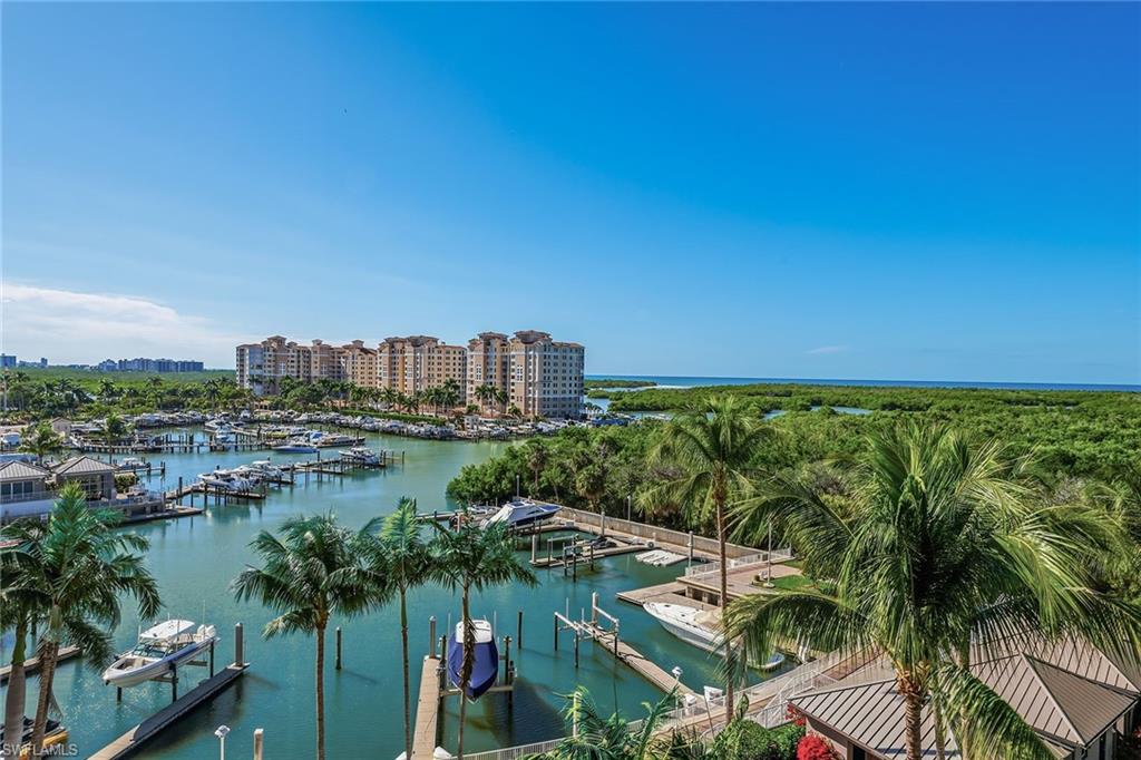 13675 Vanderbilt DR # 707, NAPLES FL 34110