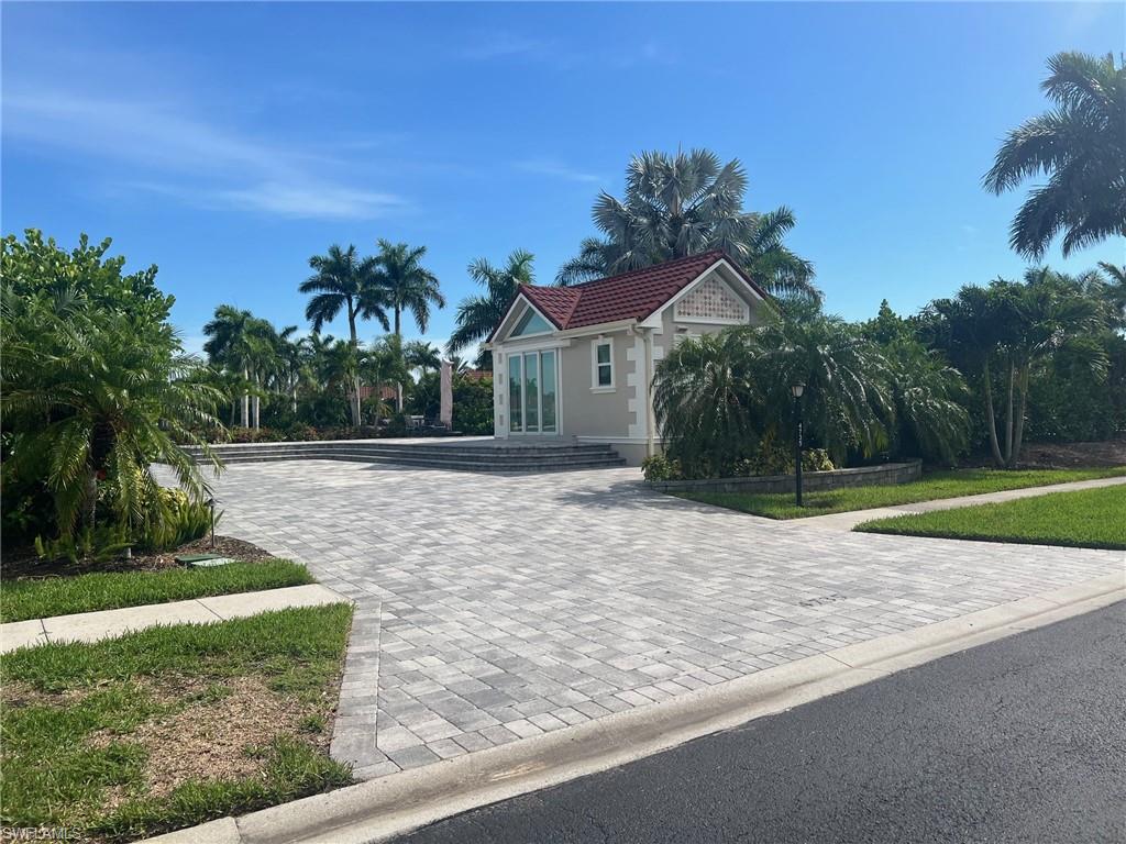 4735 Southern Breeze DR, NAPLES FL 34114