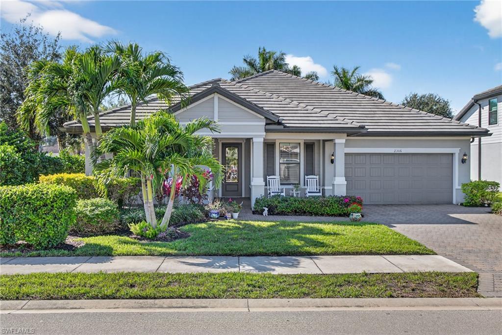 2306 Tangerine LN, NAPLES FL 34120