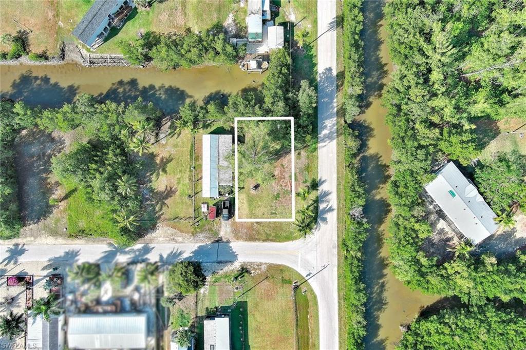 104 Egret LN, EVERGLADES CITY FL 34139
