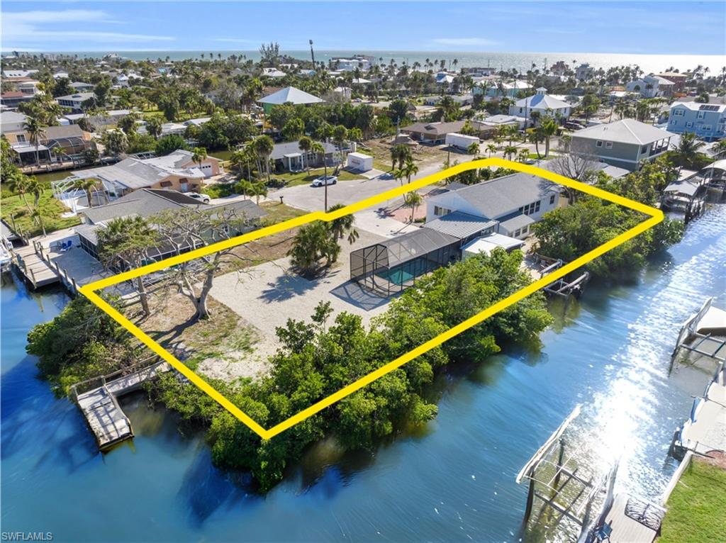 351 Jefferson CT, FORT MYERS BEACH FL 33931
