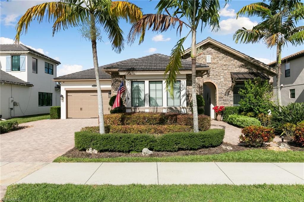 9323 Glenforest DR, NAPLES FL 34120