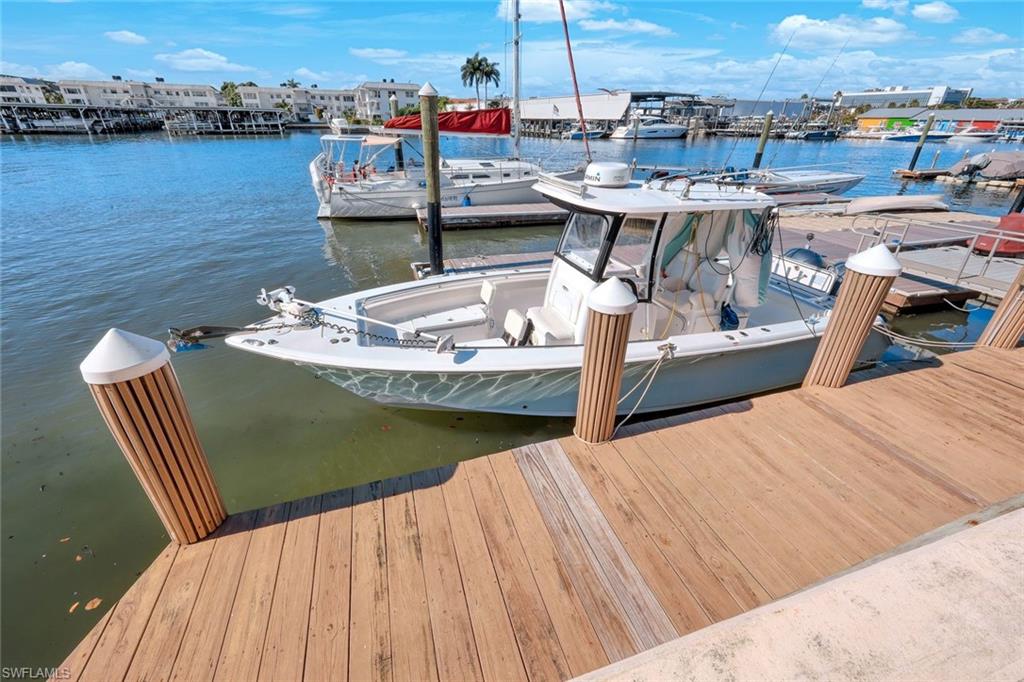 800 River Point DR # 212, NAPLES FL 34102