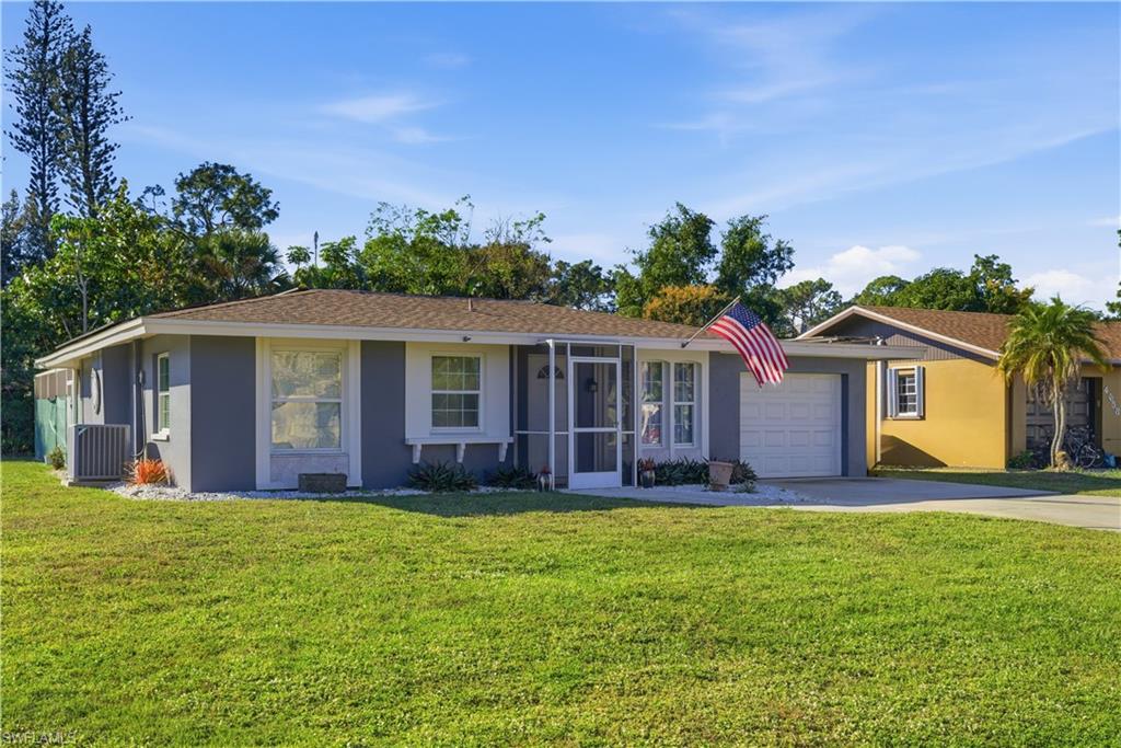 4690 Parrot AVE, NAPLES FL 34104