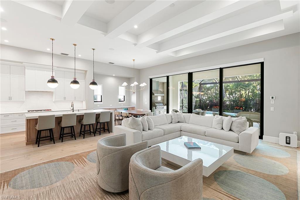 2036 Cambridge Park DR, NAPLES FL 34109