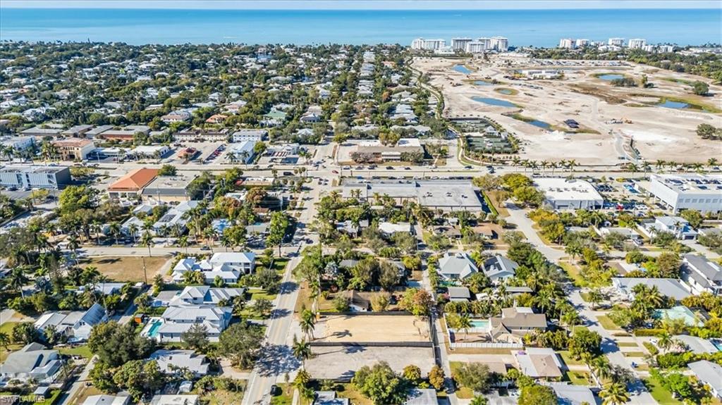 1075 7th AVE N, NAPLES FL 34102