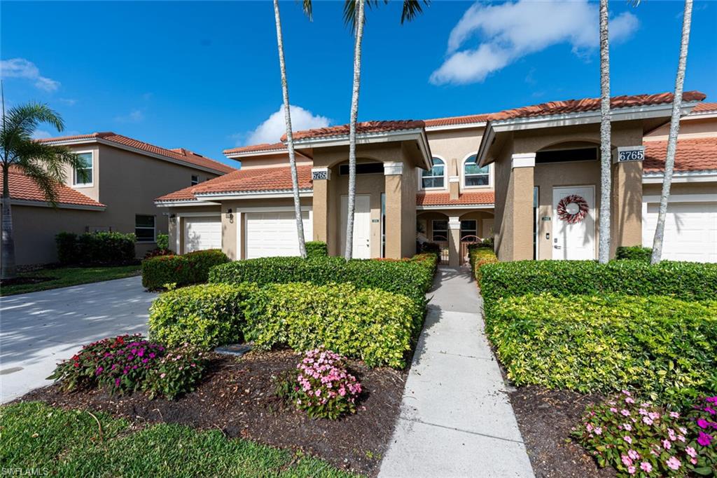 6765 Huntington Lakes CIR # 201, NAPLES FL 34119